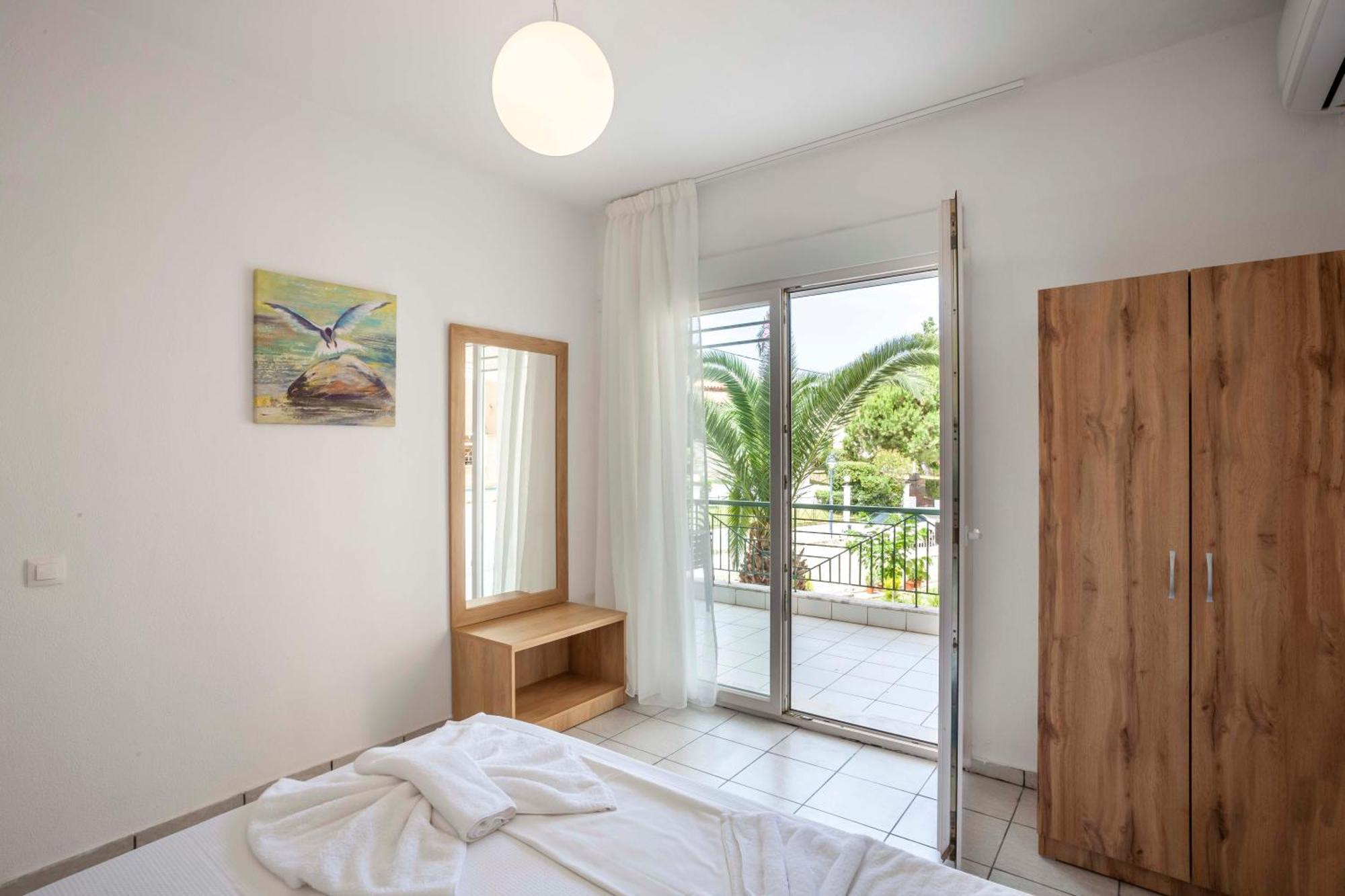 Aris Luxury Apartments Pefkochori Dış mekan fotoğraf